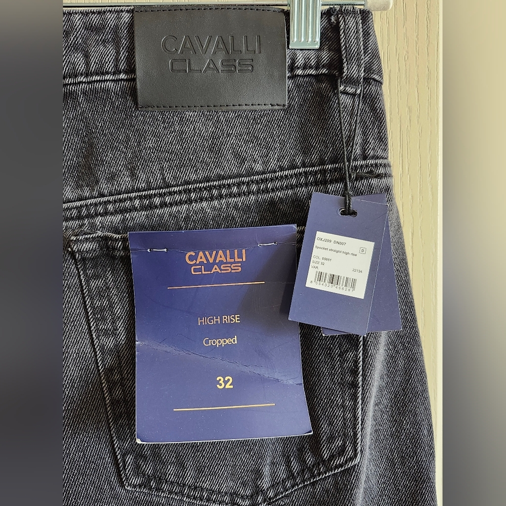 CAVALLI CLASS NWT Black 5-Pocket Straight High-Rise Cropped Jeans. Size M. - Picture 10 of 16